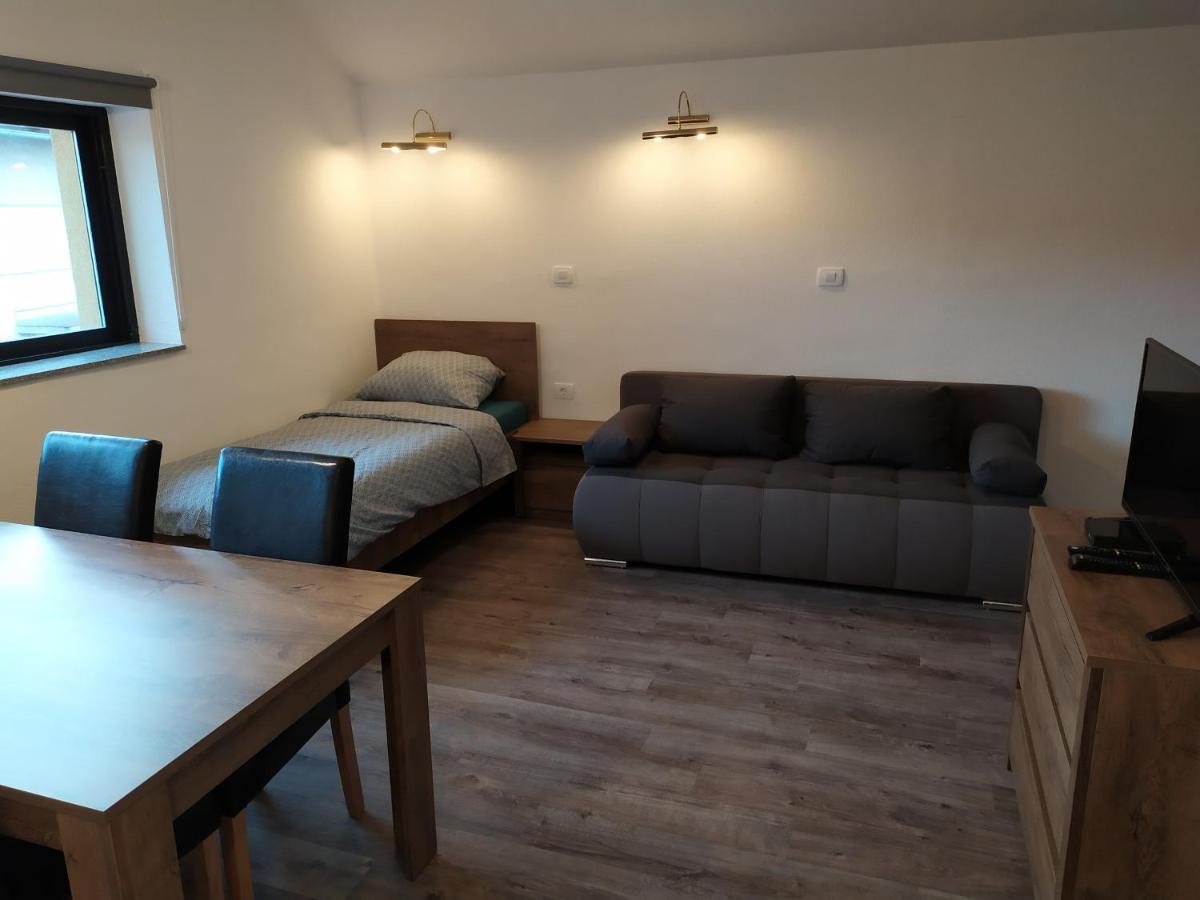 Gostilna Ulcar Hotel Ig Екстериор снимка
